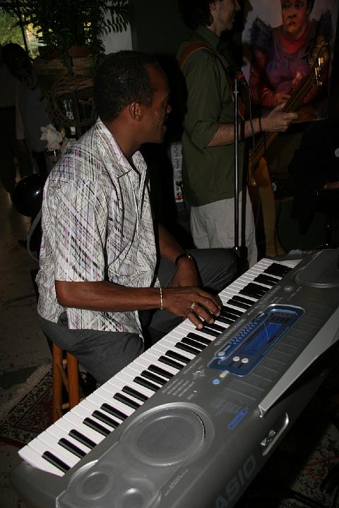 v20070425_HueyLong_is_103 075 